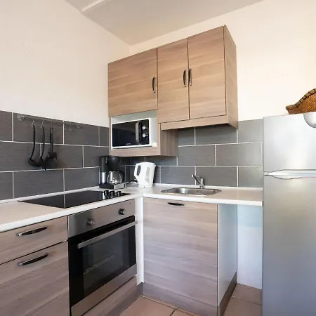 Escale Port-3 By Interhome